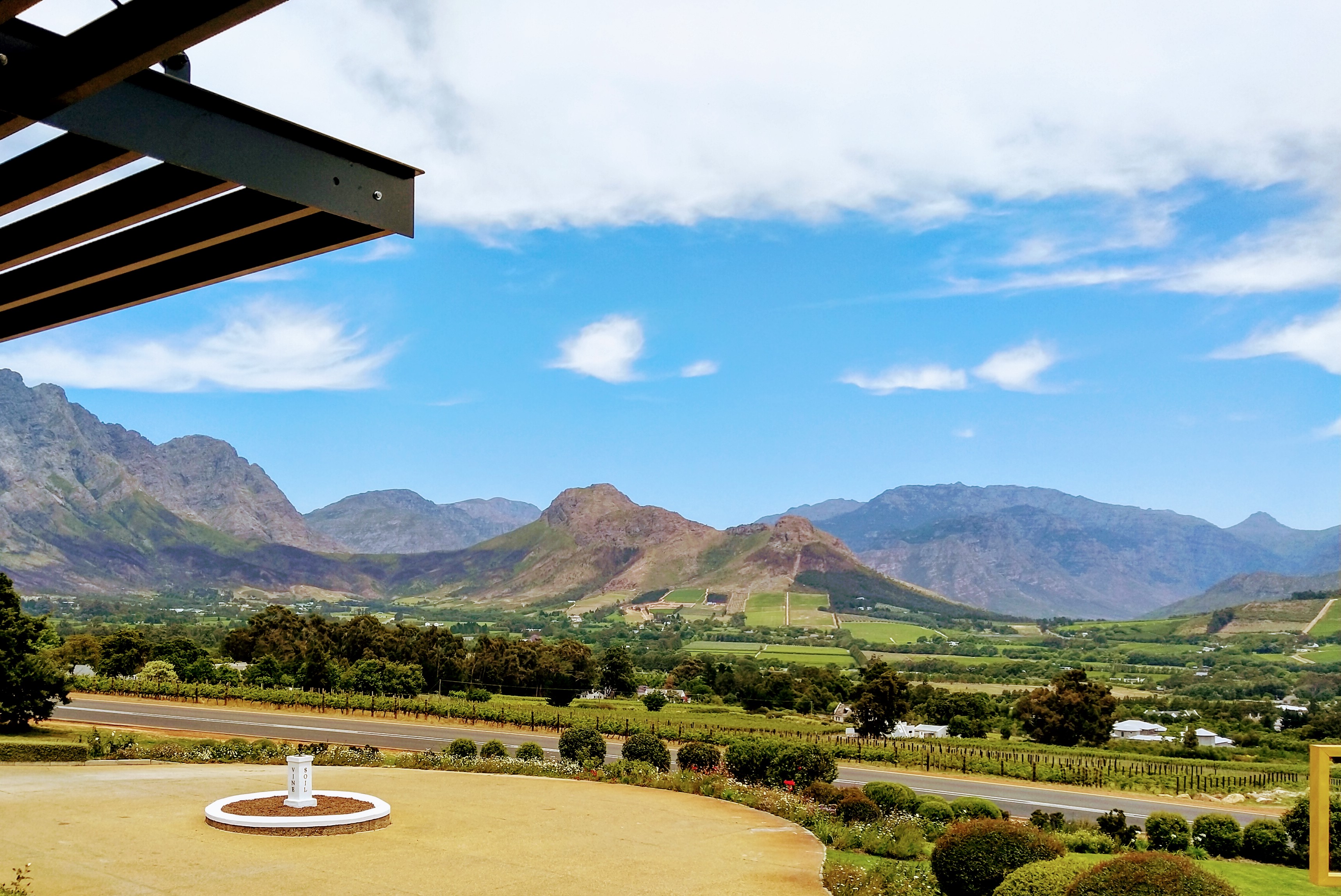 RSA: Franschhoek Wine Tour – Artful Dodger